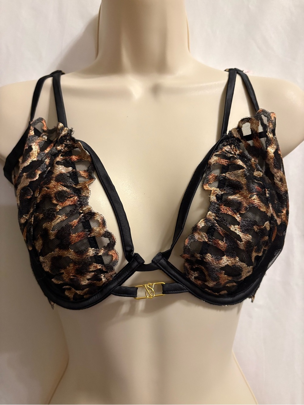 Victoria's Secret Black and Brown Leopard Lace Plunge Bra